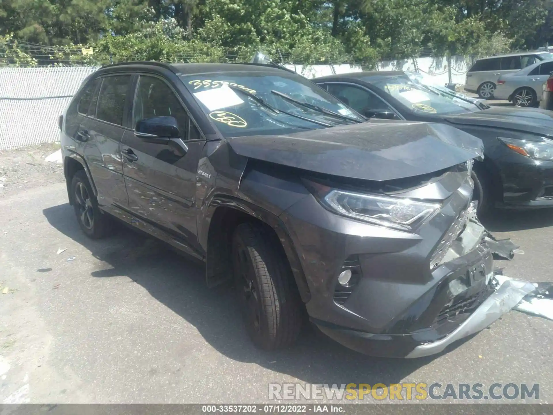 1 Photograph of a damaged car 2T3E6RFV0MW003302 TOYOTA RAV4 2021