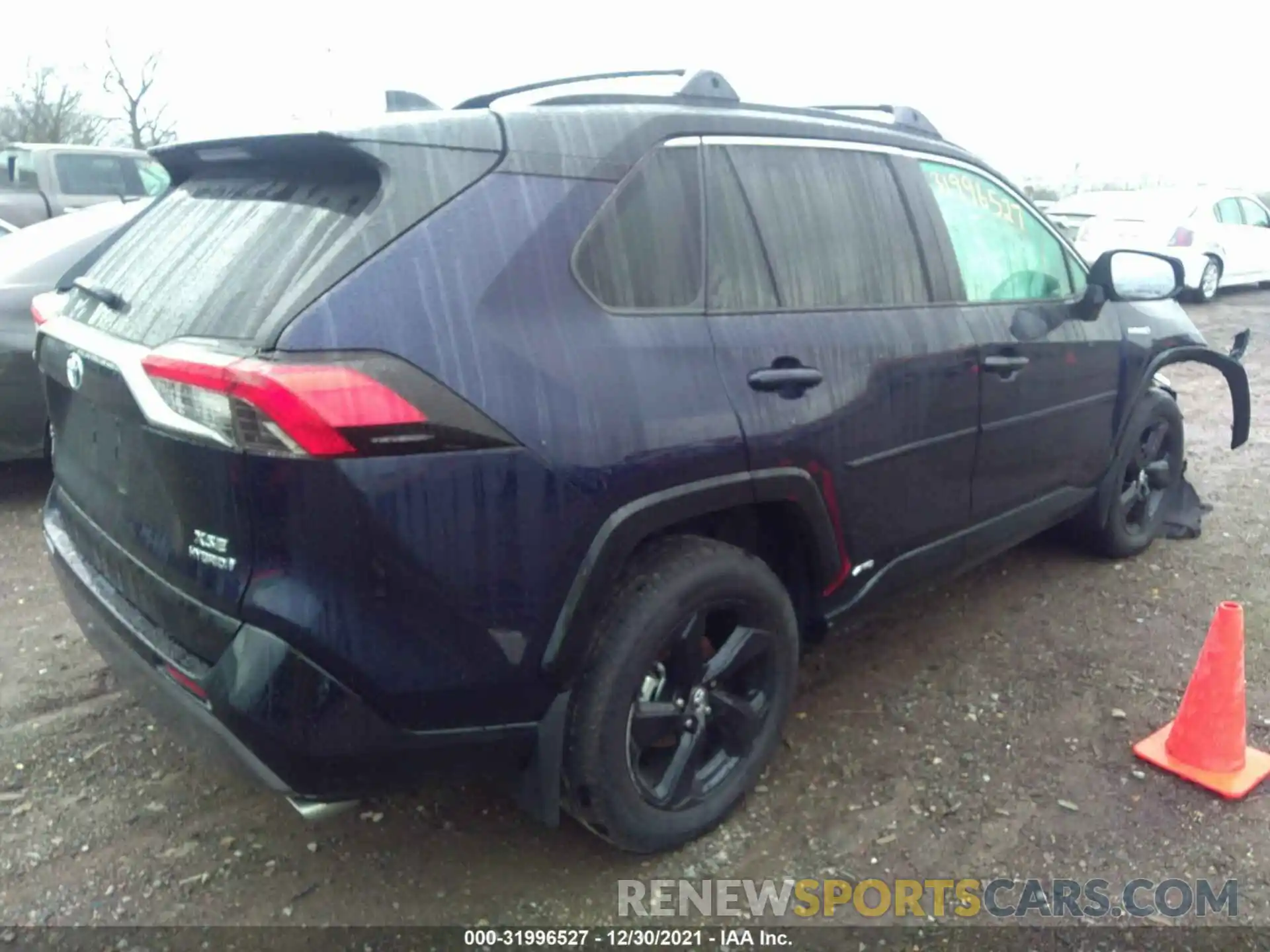 4 Photograph of a damaged car 2T3E6RFV0MW004739 TOYOTA RAV4 2021