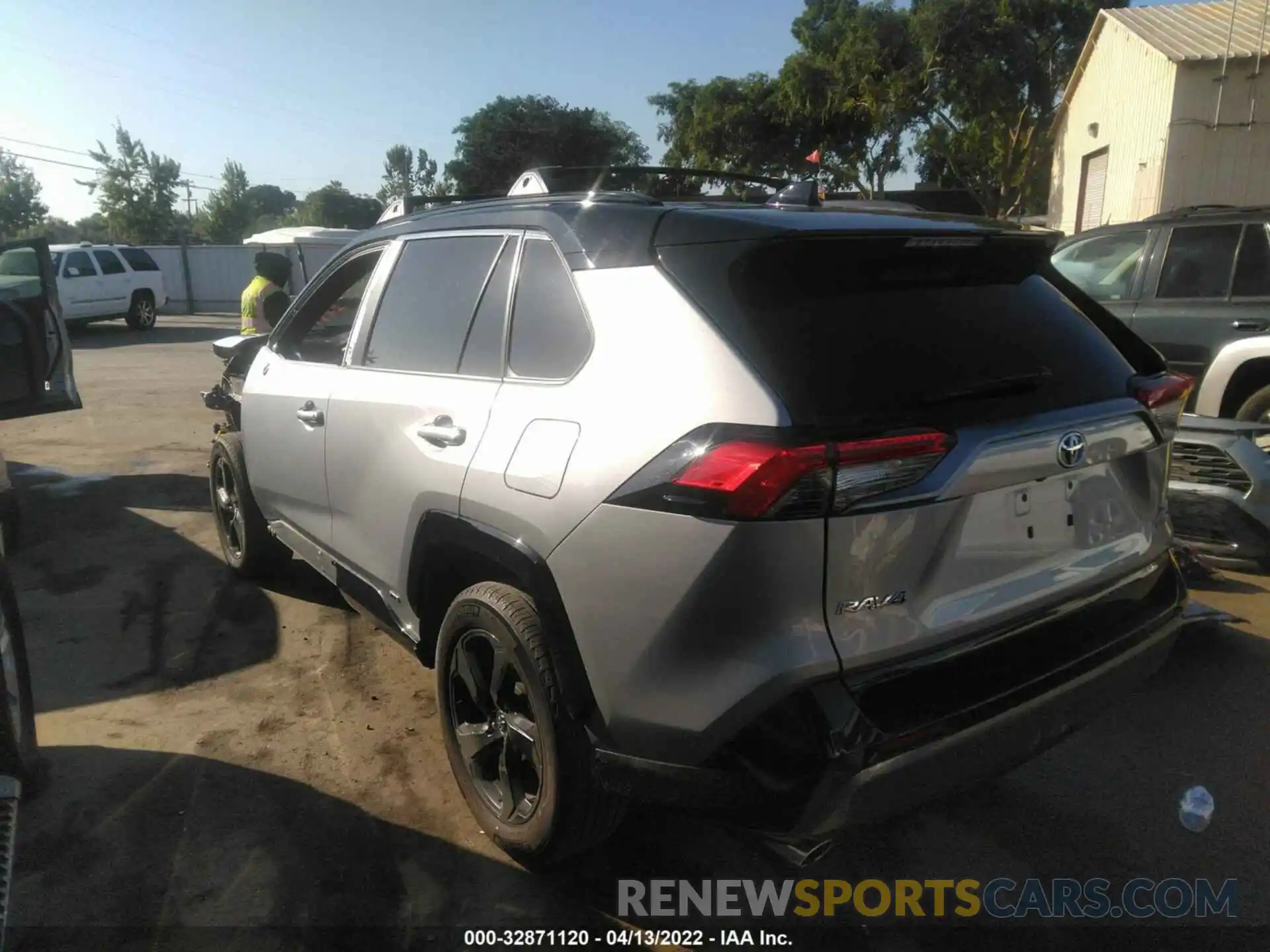 3 Photograph of a damaged car 2T3E6RFV0MW006703 TOYOTA RAV4 2021