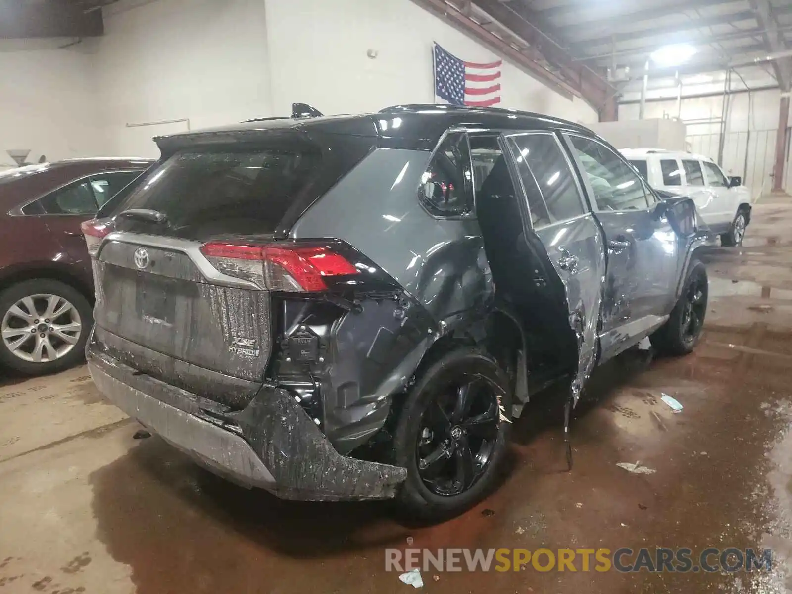 4 Photograph of a damaged car 2T3E6RFV0MW007625 TOYOTA RAV4 2021