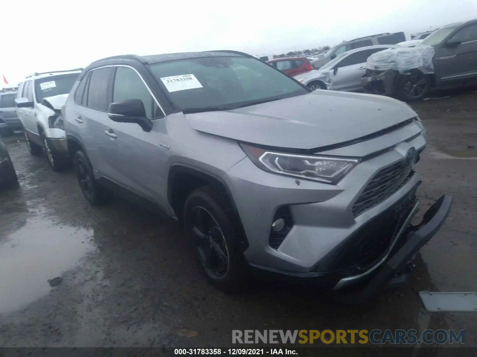 1 Photograph of a damaged car 2T3E6RFV0MW017121 TOYOTA RAV4 2021