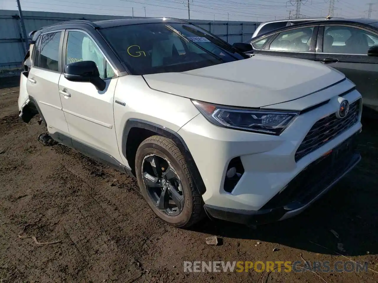 1 Photograph of a damaged car 2T3E6RFV1MW006497 TOYOTA RAV4 2021