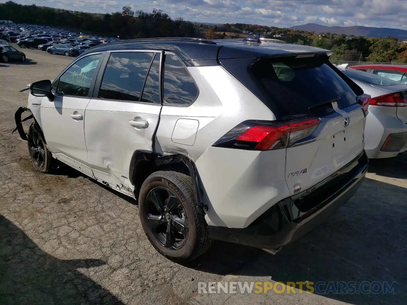 3 Photograph of a damaged car 2T3E6RFV1MW007441 TOYOTA RAV4 2021