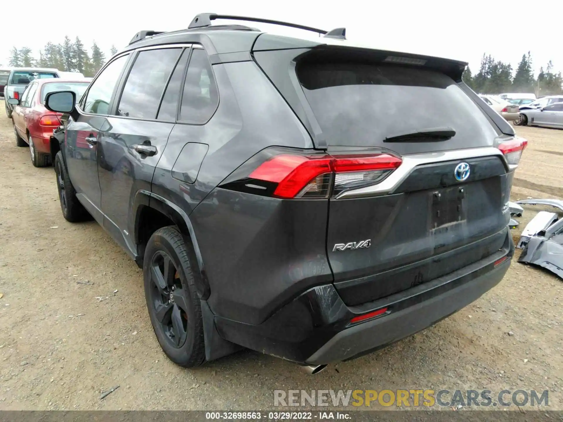 3 Photograph of a damaged car 2T3E6RFV1MW016902 TOYOTA RAV4 2021