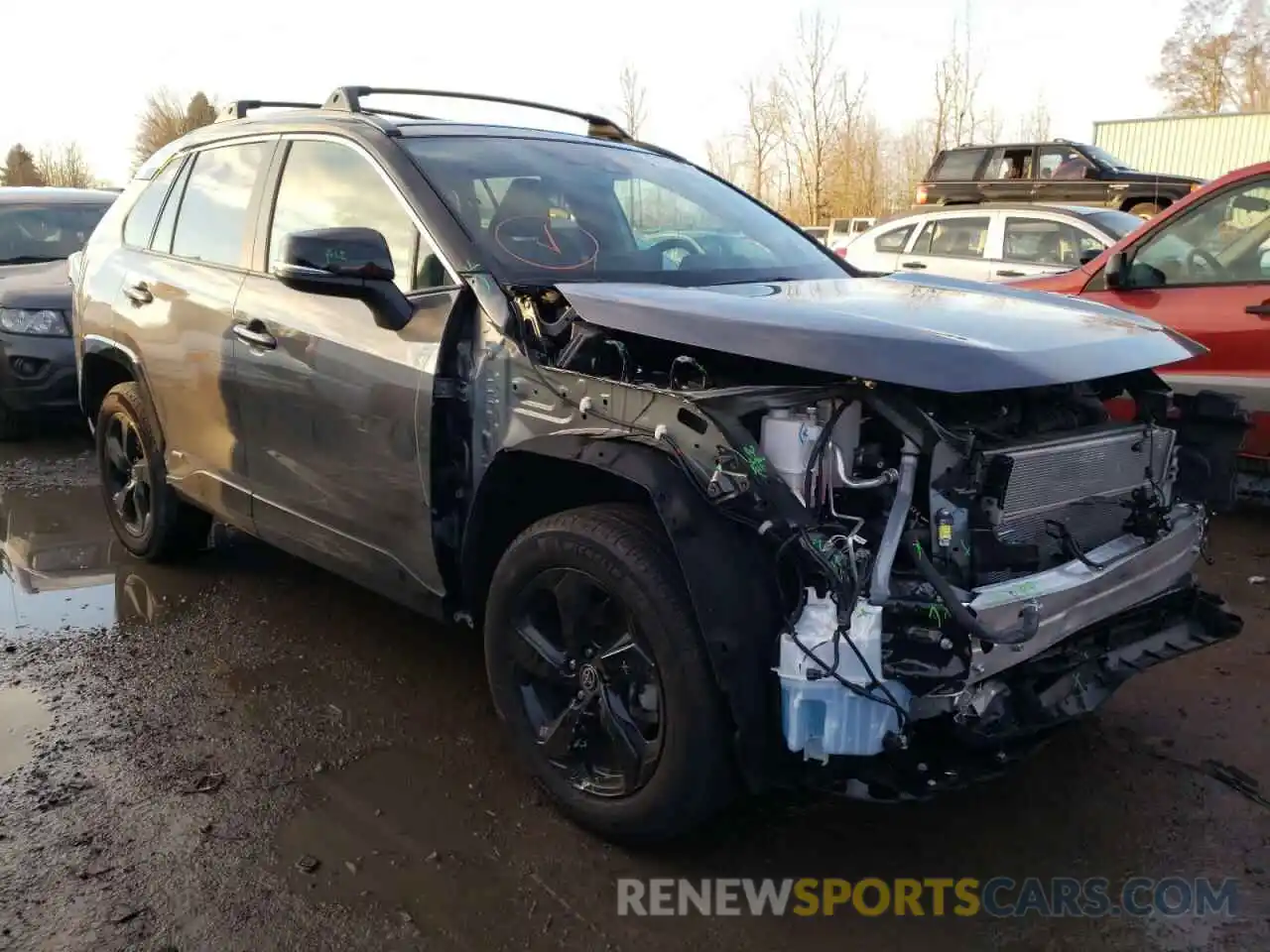 1 Photograph of a damaged car 2T3E6RFV1MW020464 TOYOTA RAV4 2021