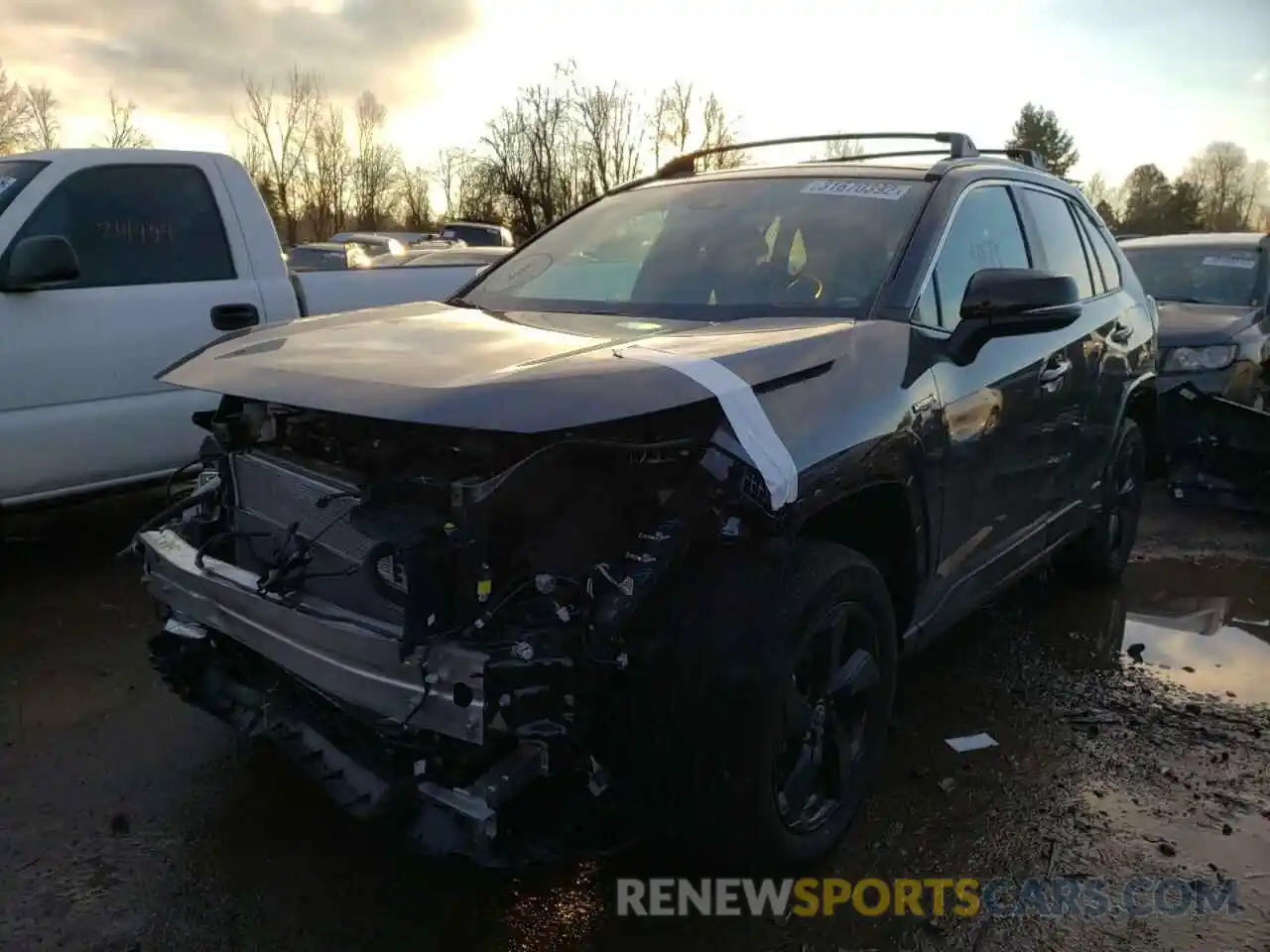 2 Photograph of a damaged car 2T3E6RFV1MW020464 TOYOTA RAV4 2021