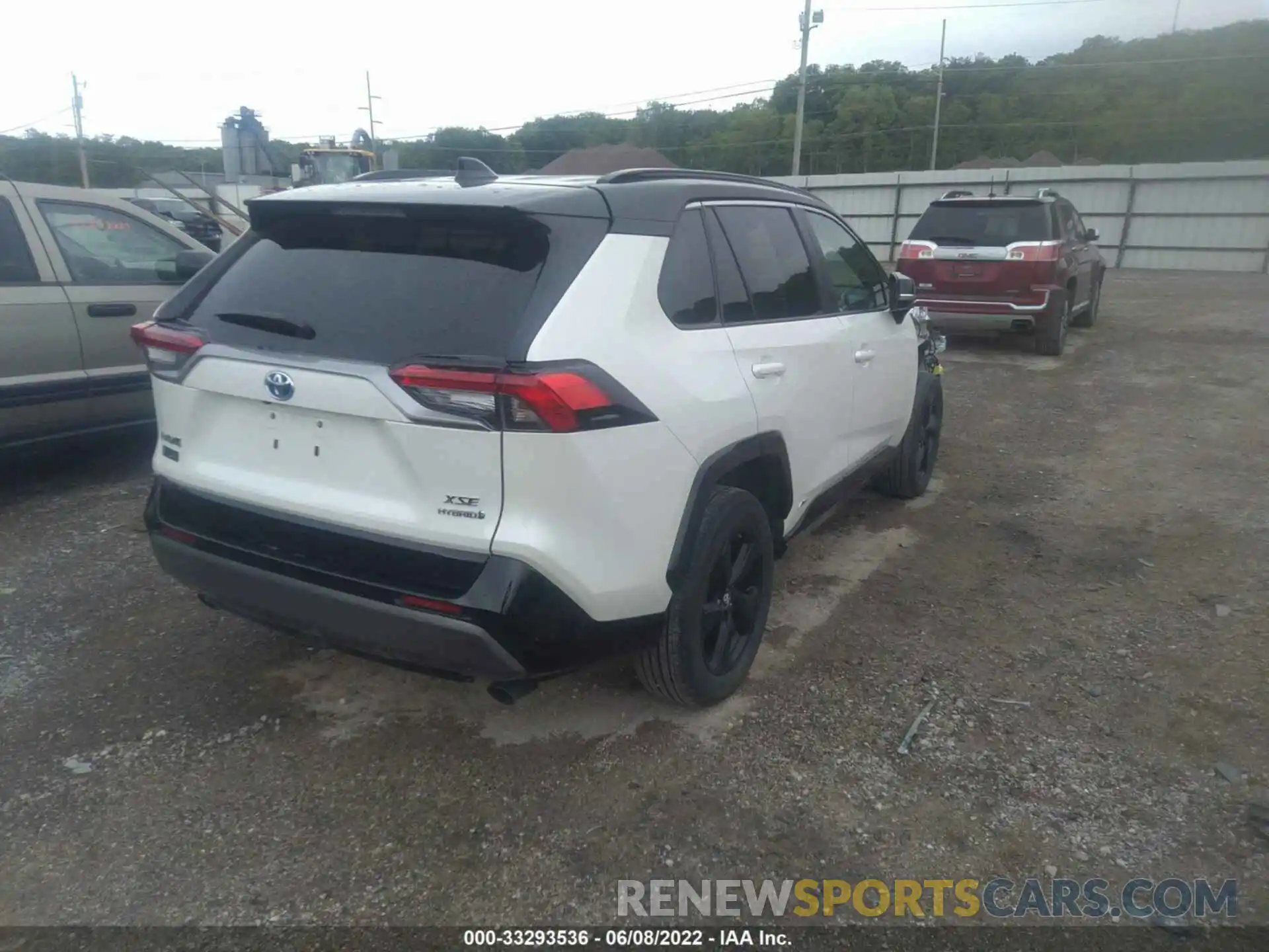 4 Photograph of a damaged car 2T3E6RFV2MW006993 TOYOTA RAV4 2021