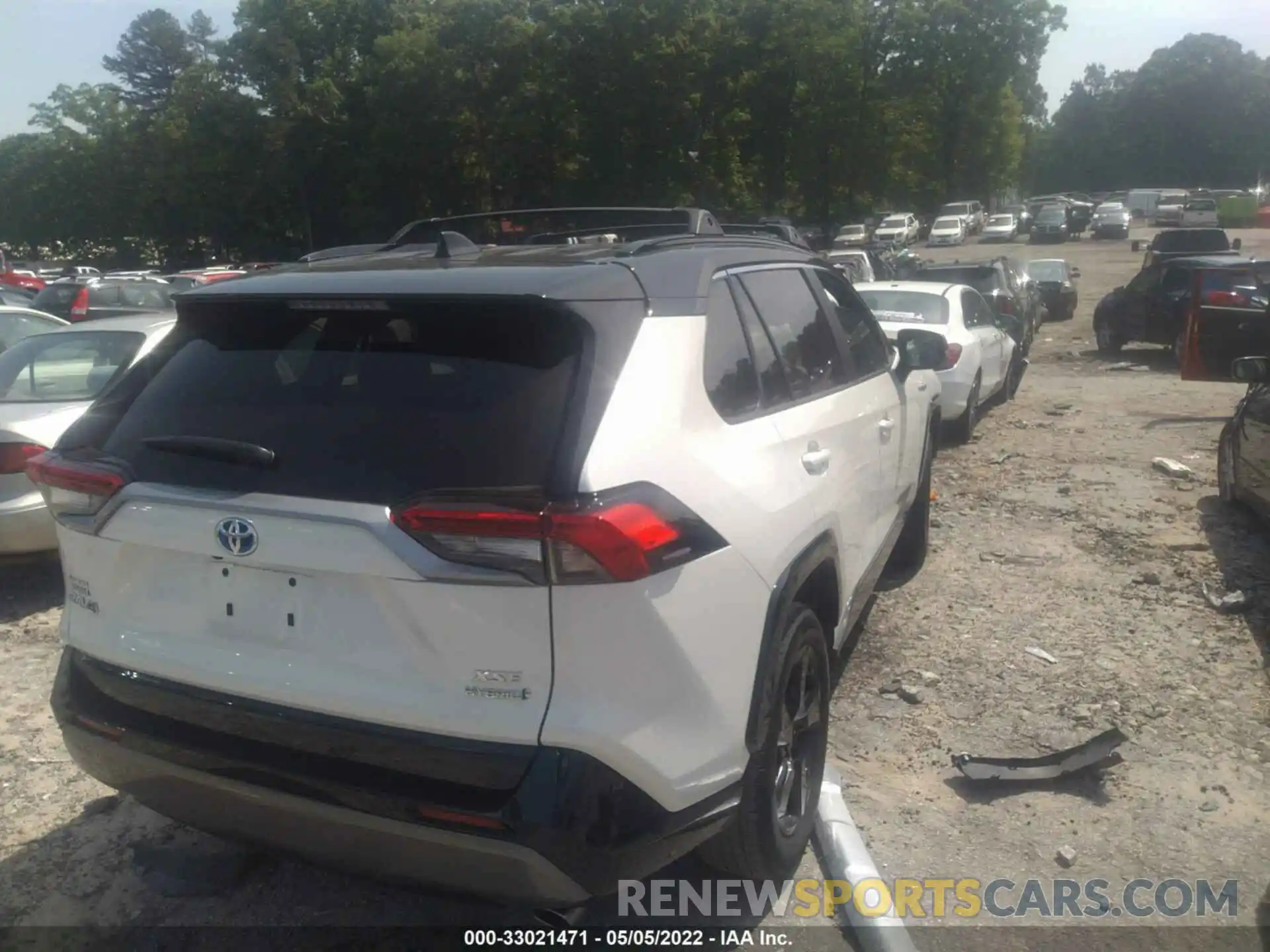 4 Photograph of a damaged car 2T3E6RFV2MW020683 TOYOTA RAV4 2021