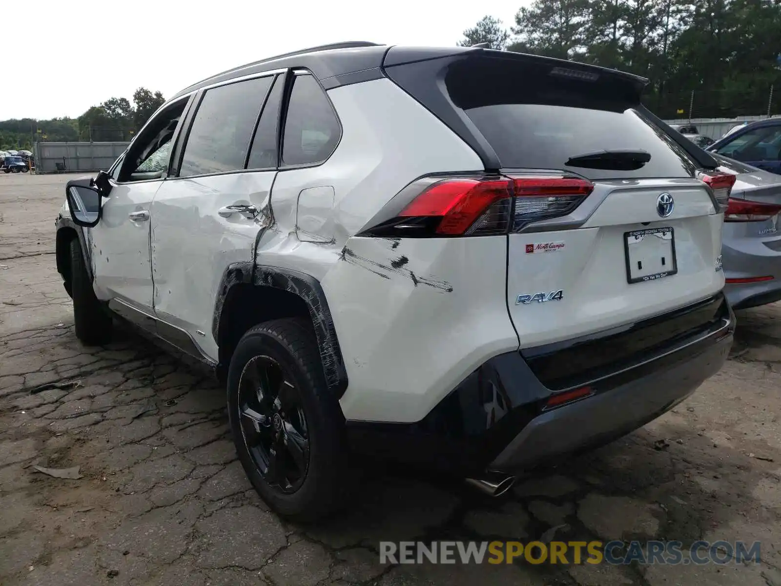 3 Photograph of a damaged car 2T3E6RFV2MW022725 TOYOTA RAV4 2021