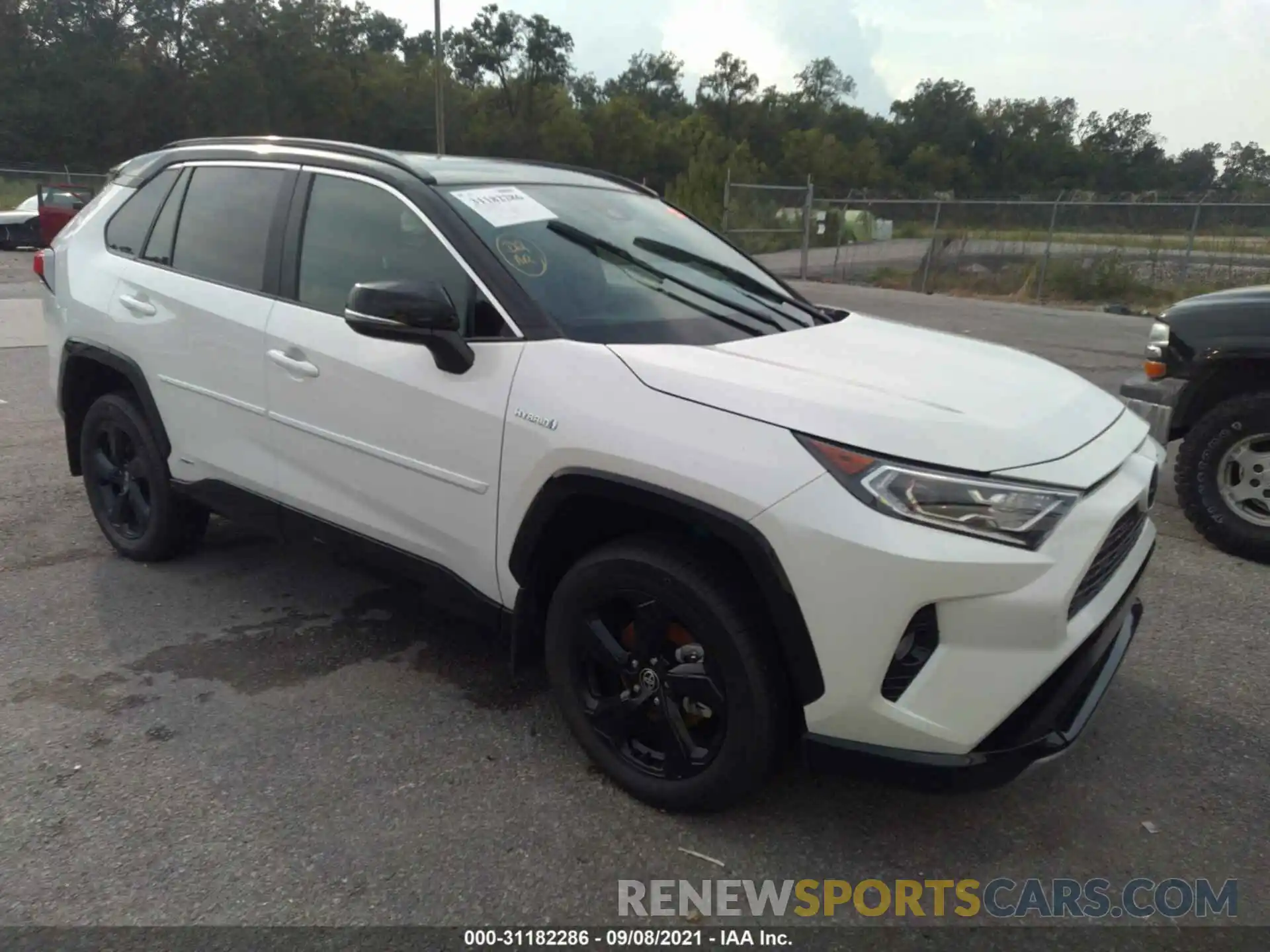 1 Photograph of a damaged car 2T3E6RFV2MW025995 TOYOTA RAV4 2021