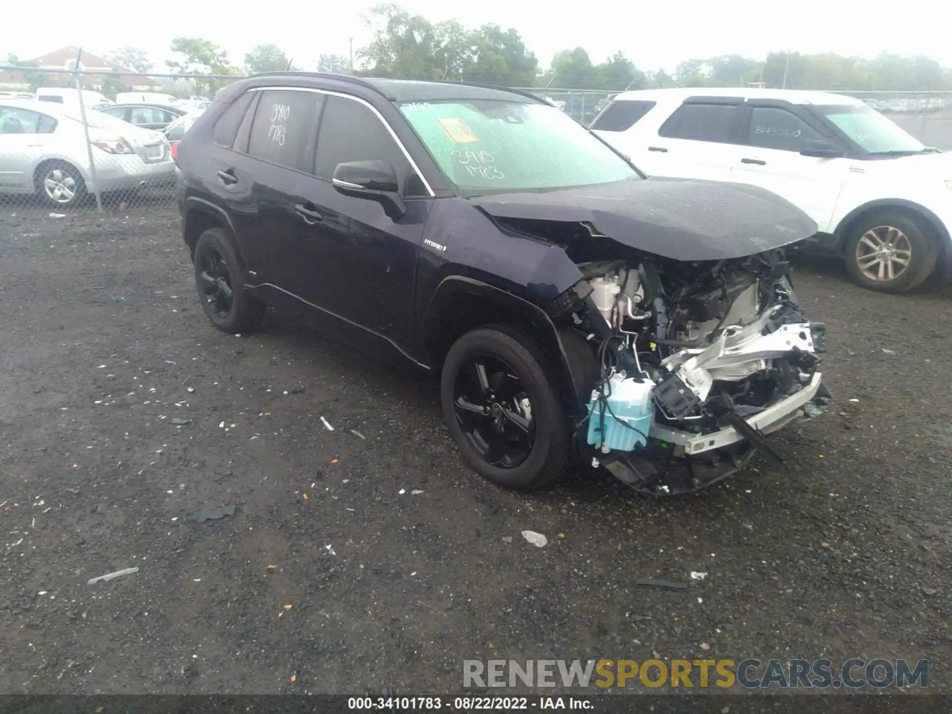 1 Photograph of a damaged car 2T3E6RFV2MW028752 TOYOTA RAV4 2021