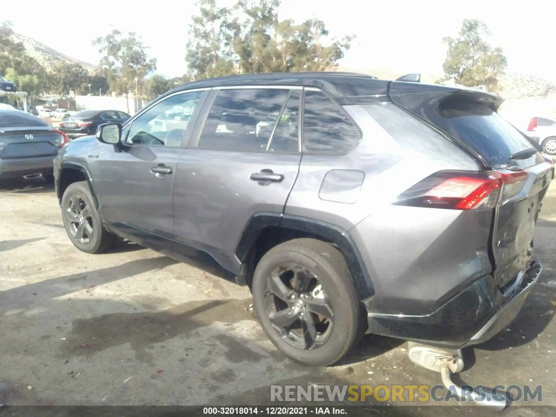 3 Photograph of a damaged car 2T3E6RFV3MW008638 TOYOTA RAV4 2021