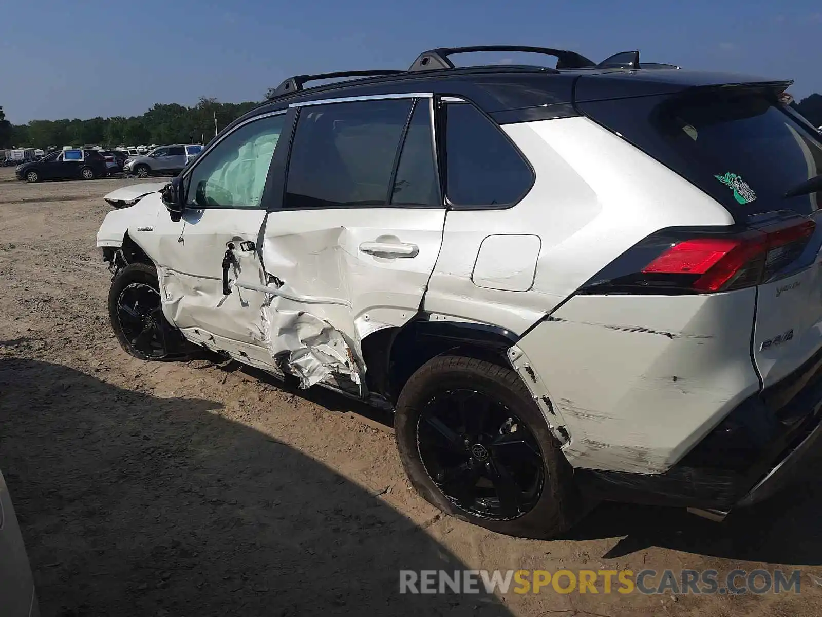 10 Photograph of a damaged car 2T3E6RFV3MW018764 TOYOTA RAV4 2021