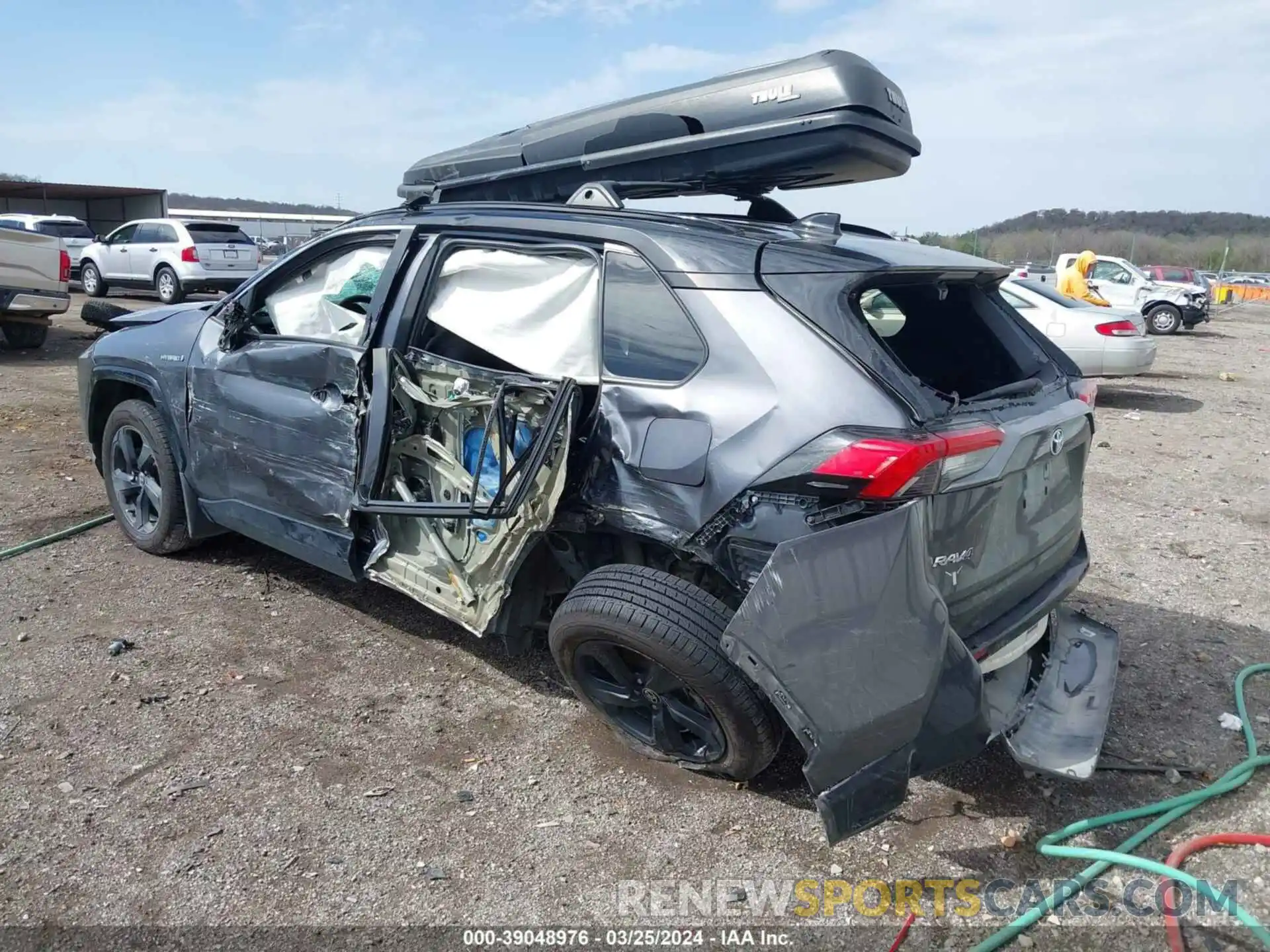 3 Photograph of a damaged car 2T3E6RFV4MW014531 TOYOTA RAV4 2021