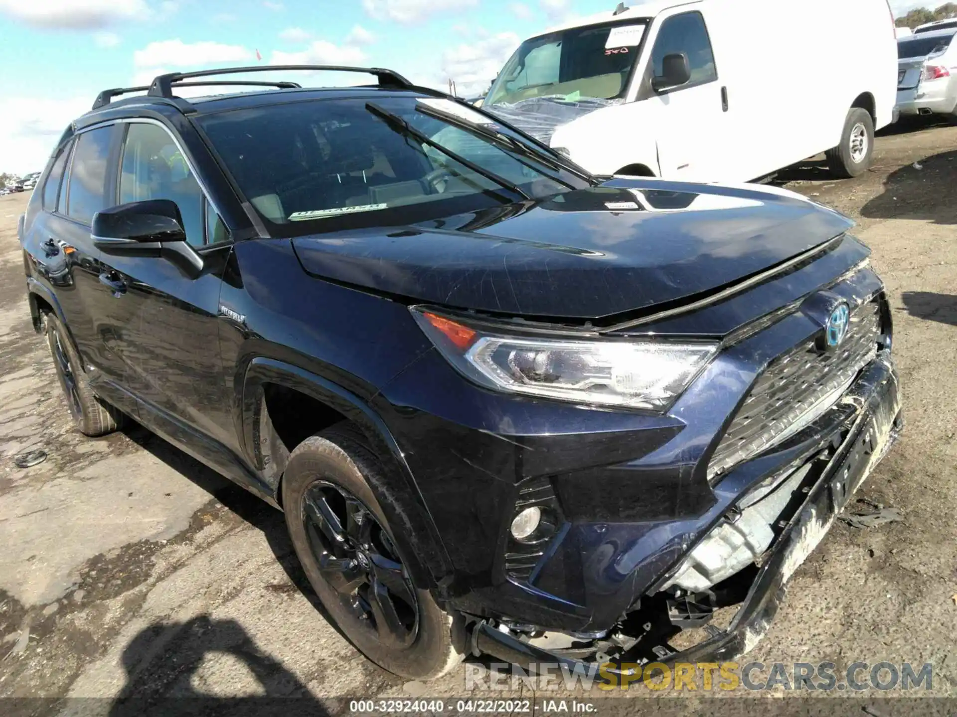 1 Photograph of a damaged car 2T3E6RFV5MW002792 TOYOTA RAV4 2021