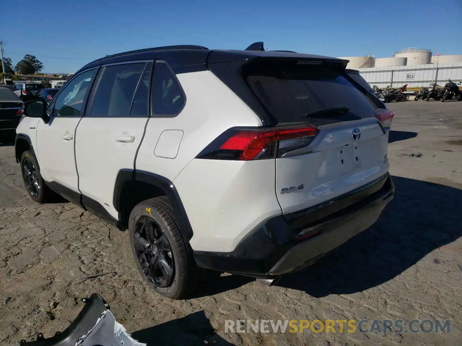 3 Photograph of a damaged car 2T3E6RFV5MW005708 TOYOTA RAV4 2021