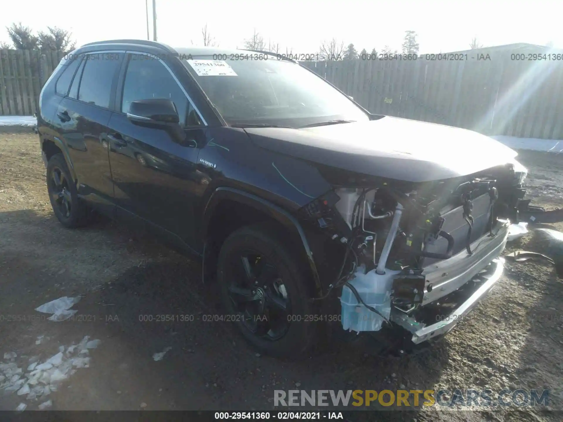 1 Photograph of a damaged car 2T3E6RFV5MW008740 TOYOTA RAV4 2021