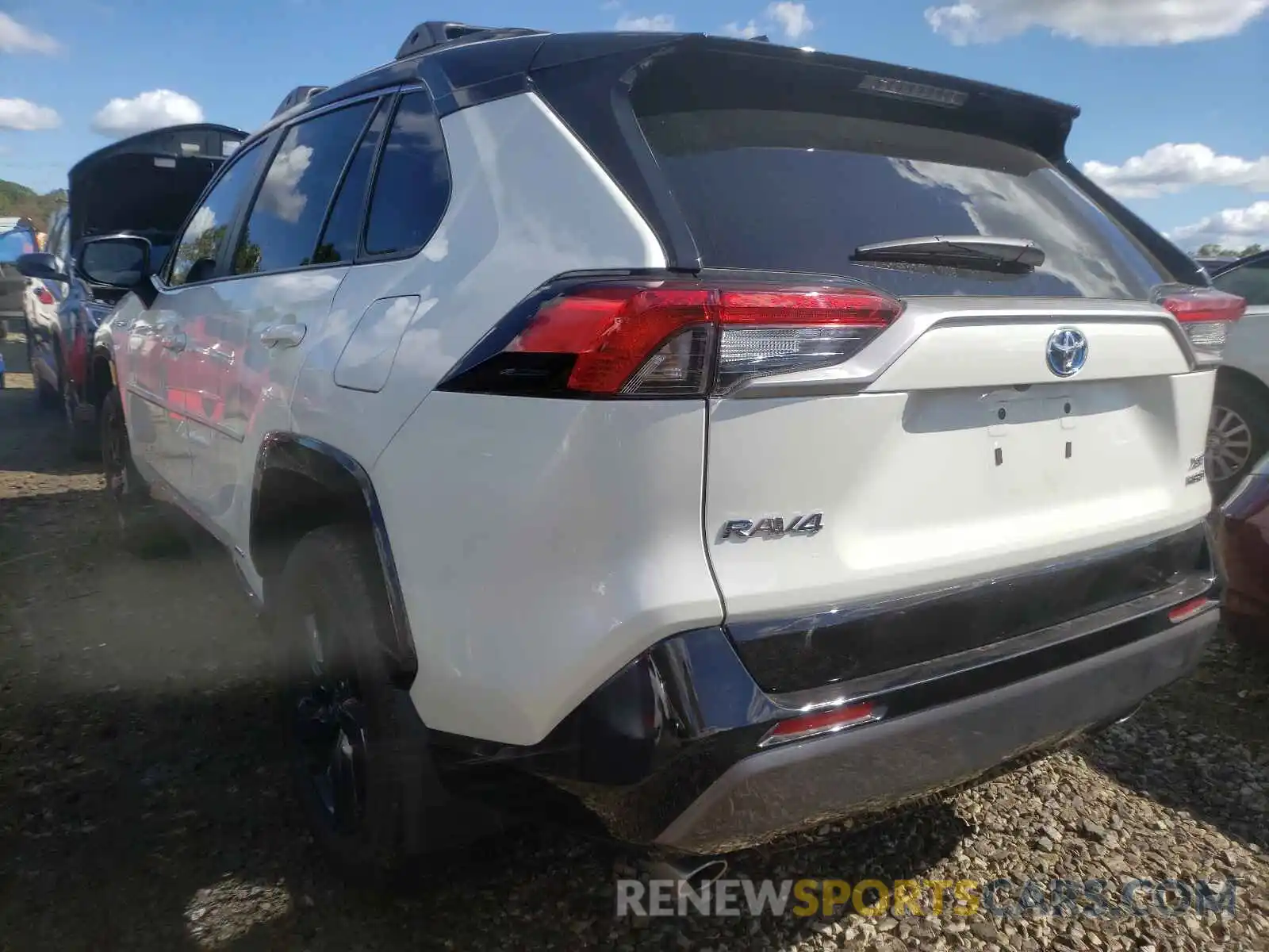 3 Photograph of a damaged car 2T3E6RFV5MW018412 TOYOTA RAV4 2021