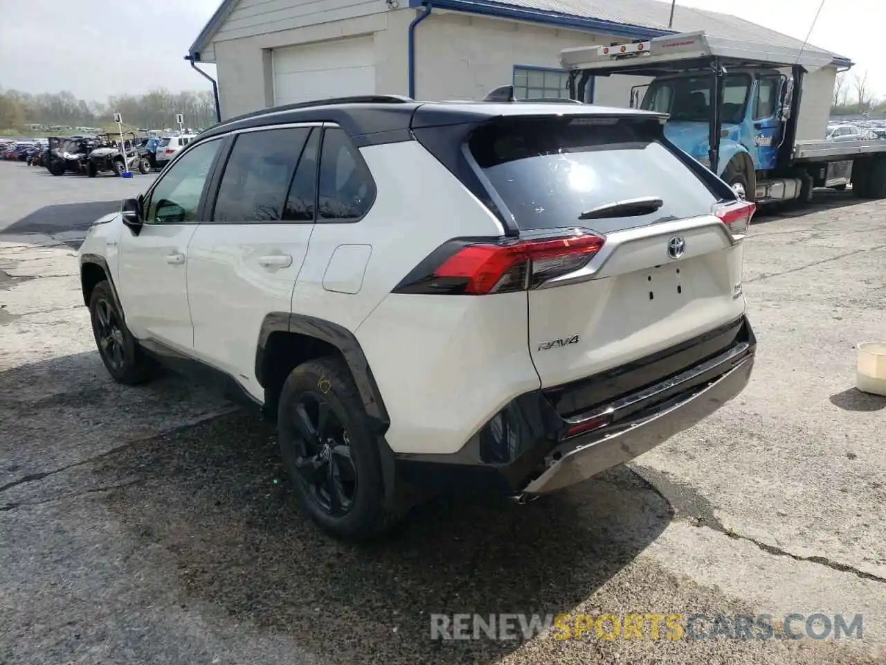 3 Photograph of a damaged car 2T3E6RFV5MW027238 TOYOTA RAV4 2021