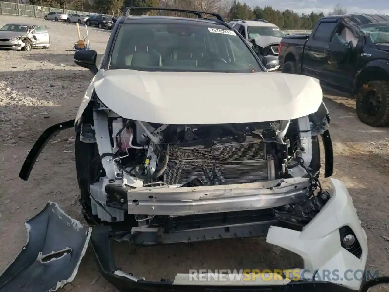 9 Photograph of a damaged car 2T3E6RFV7MW007153 TOYOTA RAV4 2021