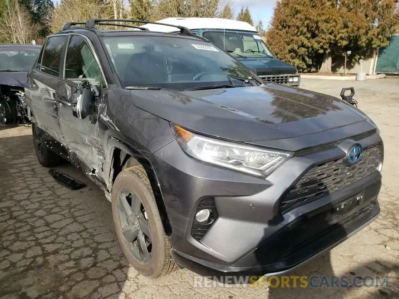 1 Photograph of a damaged car 2T3E6RFV7MW010750 TOYOTA RAV4 2021