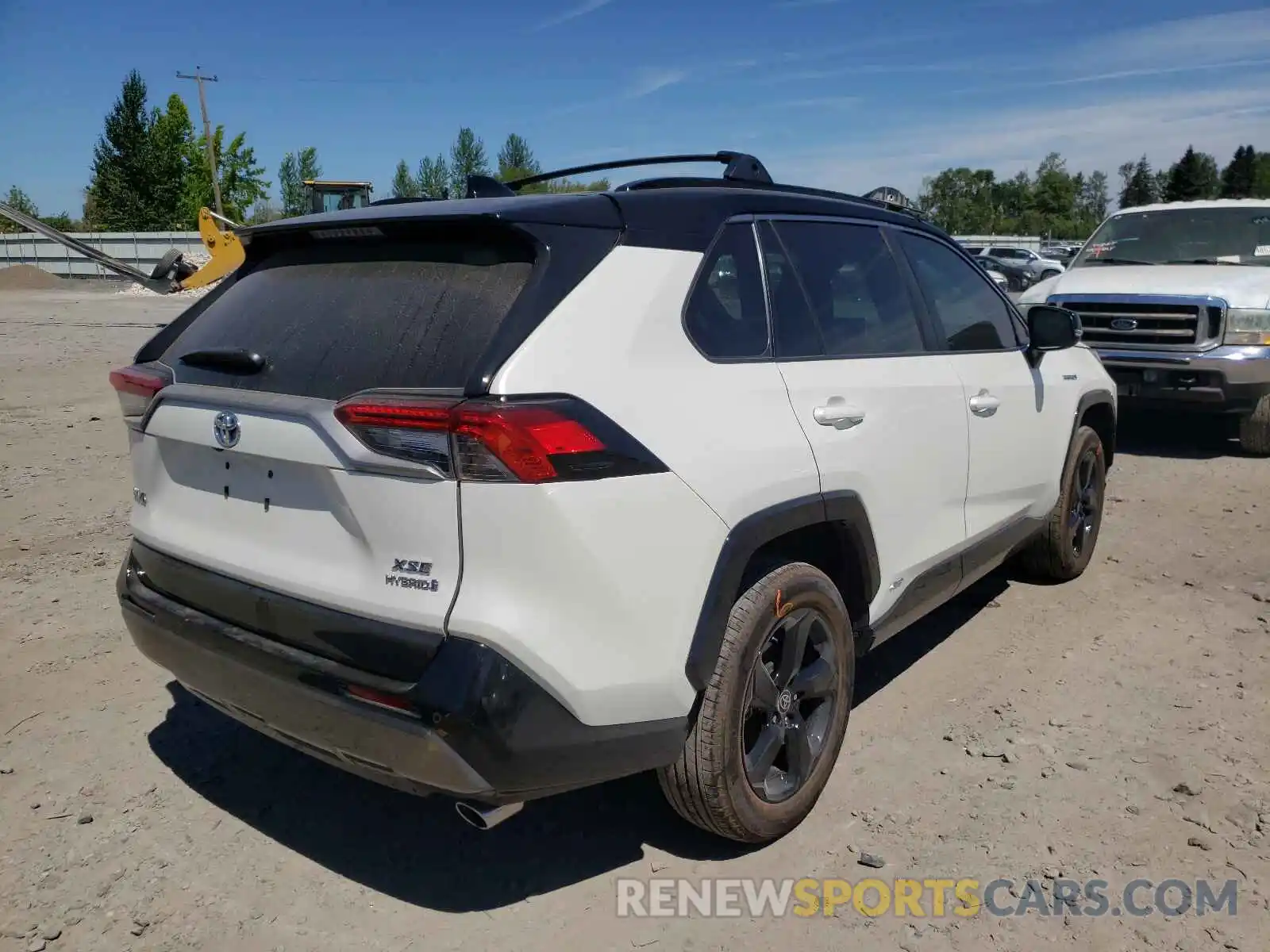 4 Photograph of a damaged car 2T3E6RFV7MW012191 TOYOTA RAV4 2021