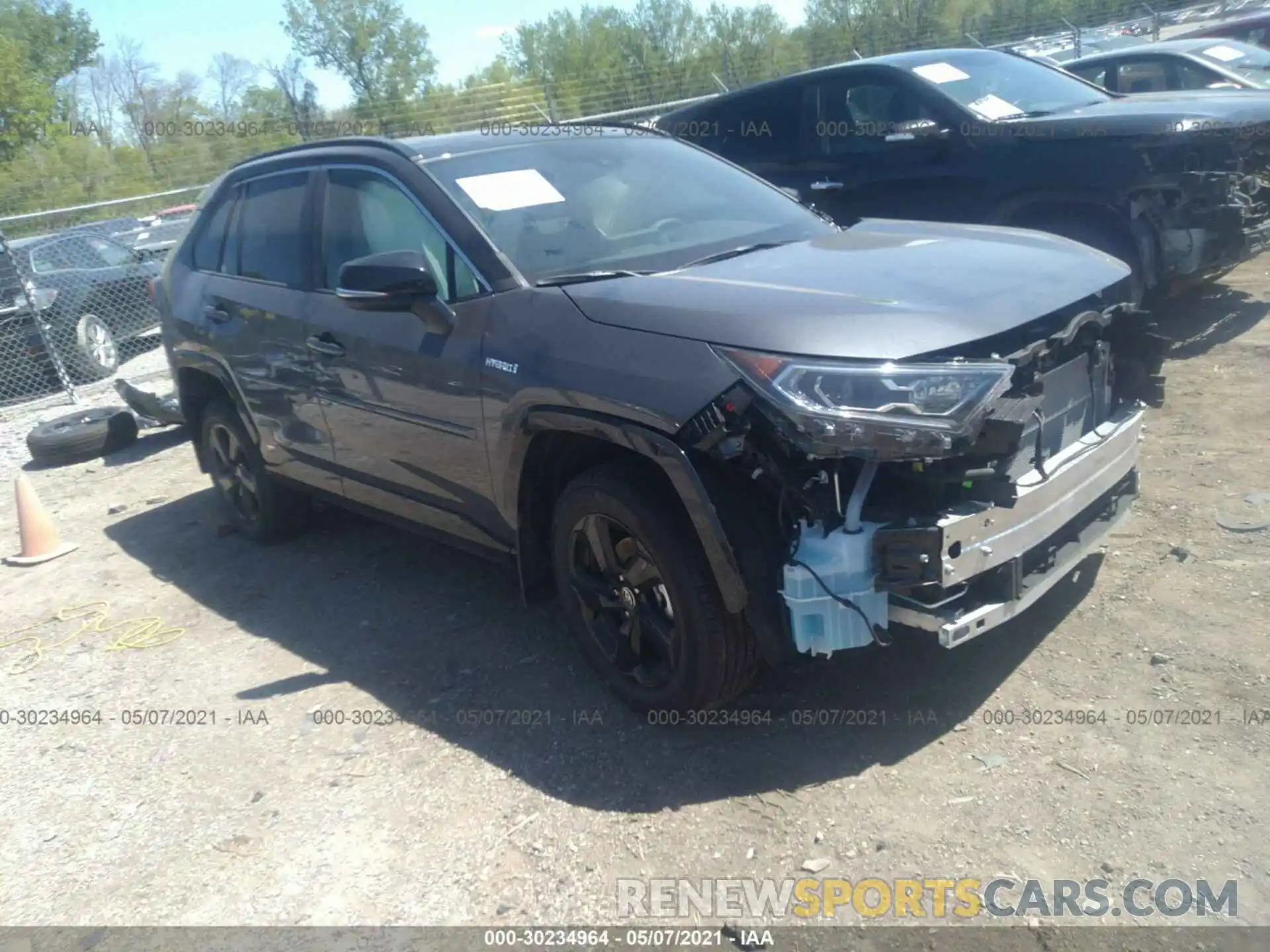 1 Photograph of a damaged car 2T3E6RFV7MW016158 TOYOTA RAV4 2021