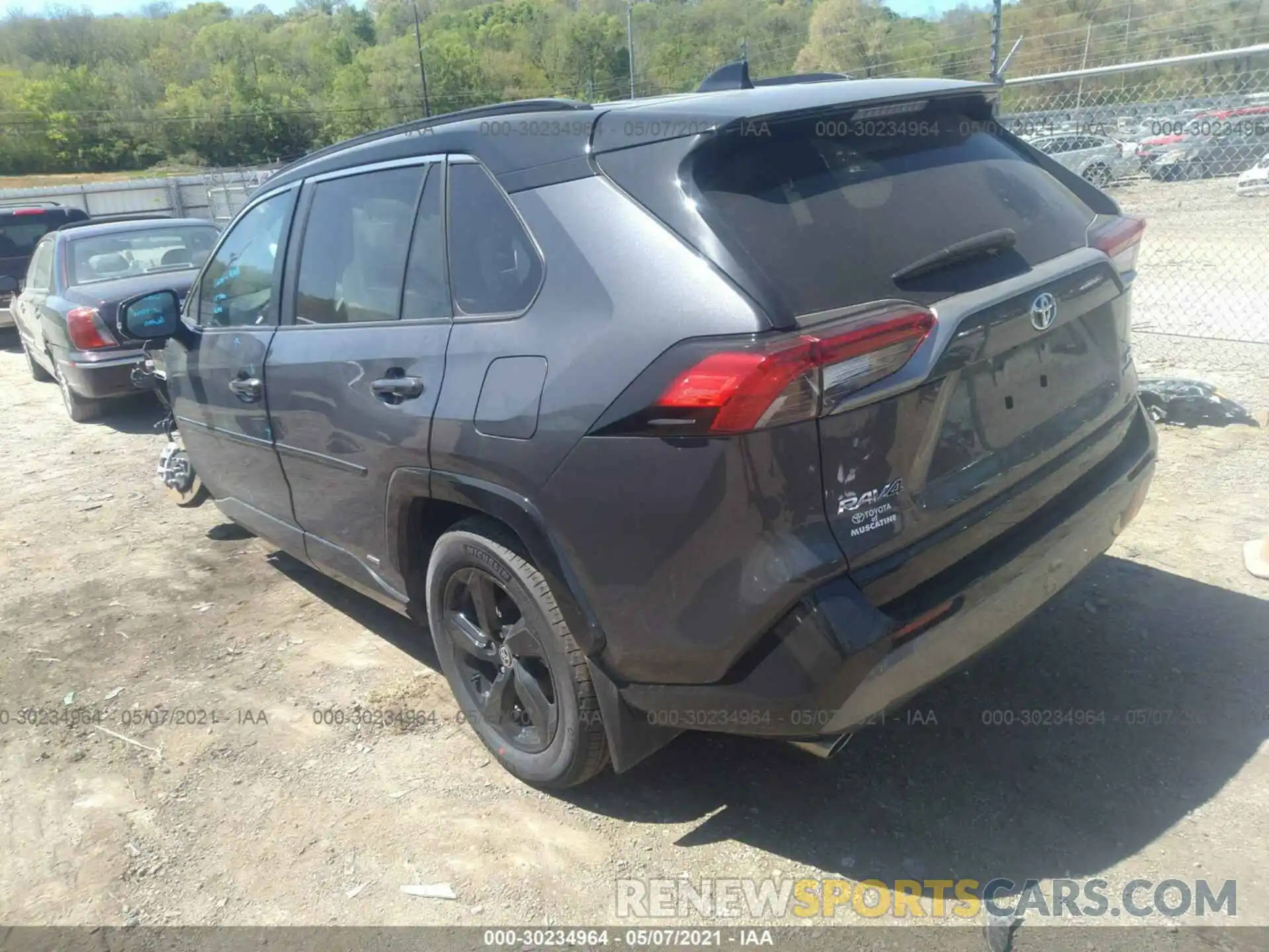 3 Фотография поврежденного автомобиля 2T3E6RFV7MW016158 TOYOTA RAV4 2021