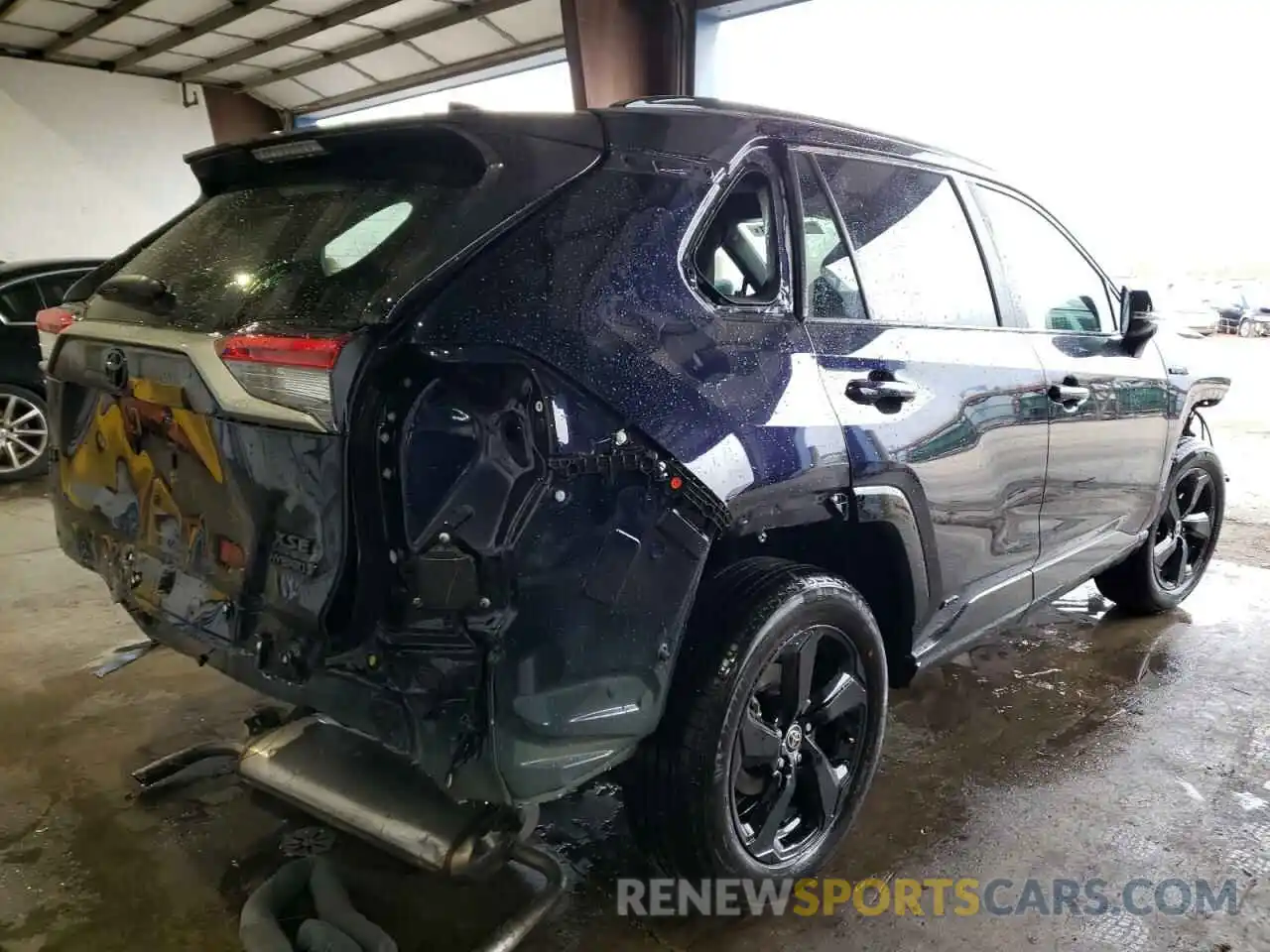 4 Photograph of a damaged car 2T3E6RFV7MW026866 TOYOTA RAV4 2021