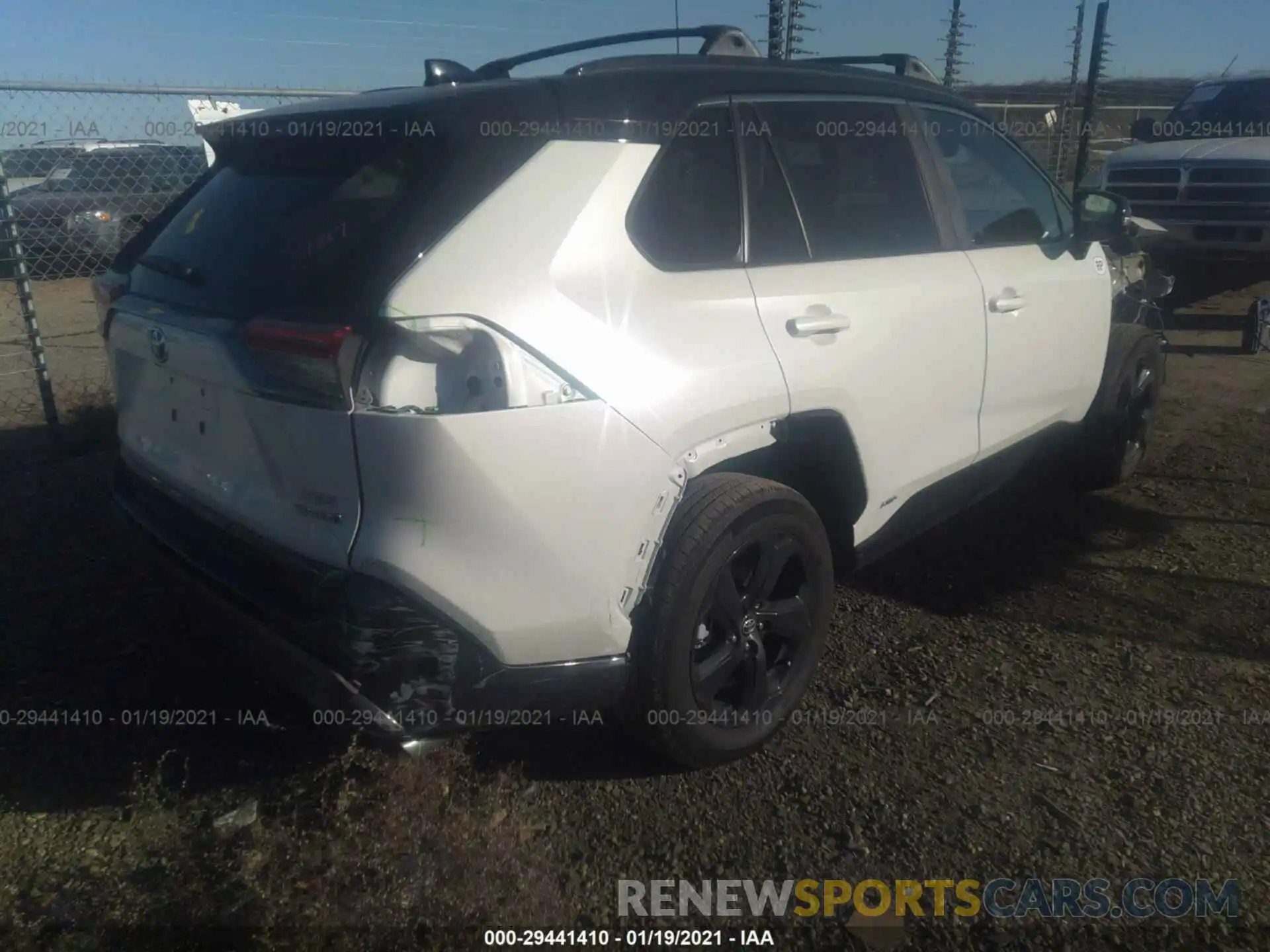 4 Photograph of a damaged car 2T3E6RFV8MW002365 TOYOTA RAV4 2021