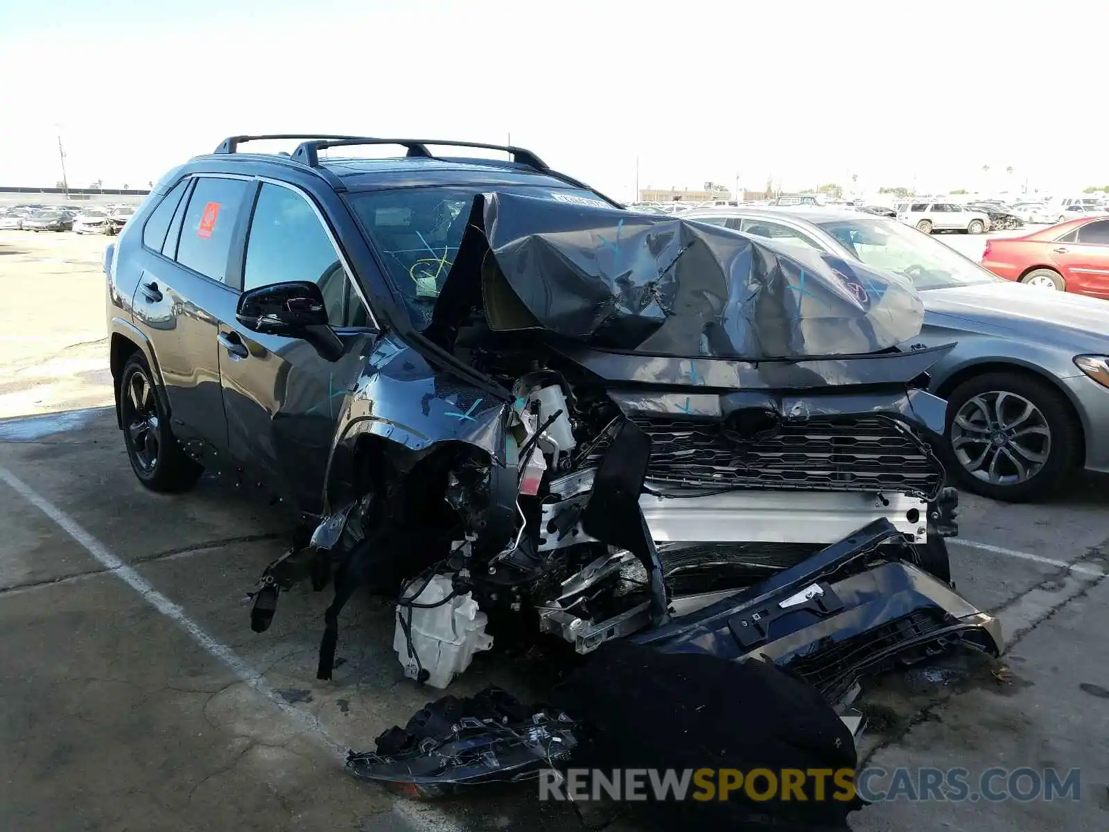 1 Photograph of a damaged car 2T3E6RFV8MW007646 TOYOTA RAV4 2021