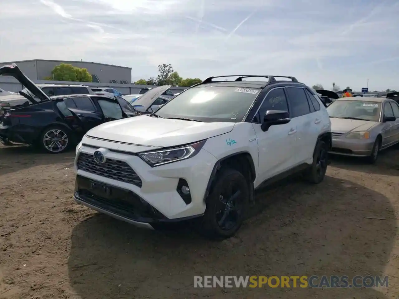 2 Фотография поврежденного автомобиля 2T3E6RFV8MW008974 TOYOTA RAV4 2021