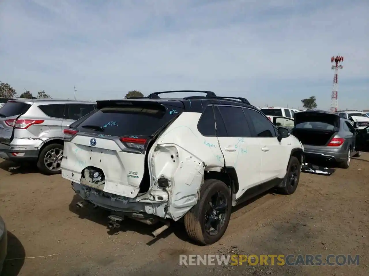 4 Photograph of a damaged car 2T3E6RFV8MW008974 TOYOTA RAV4 2021