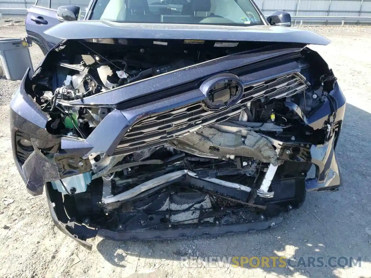 9 Photograph of a damaged car 2T3E6RFV8MW016296 TOYOTA RAV4 2021