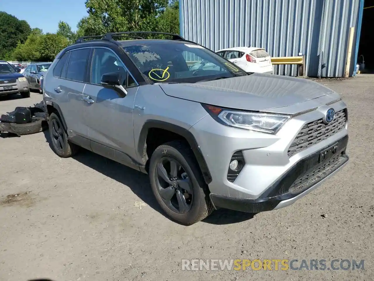 1 Photograph of a damaged car 2T3E6RFV8MW021112 TOYOTA RAV4 2021