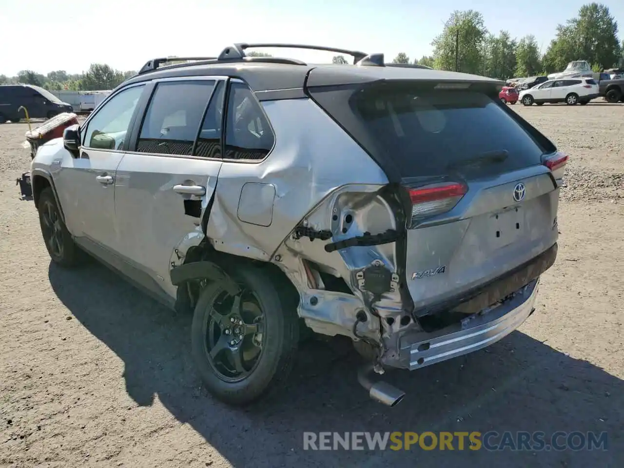 3 Photograph of a damaged car 2T3E6RFV8MW021112 TOYOTA RAV4 2021