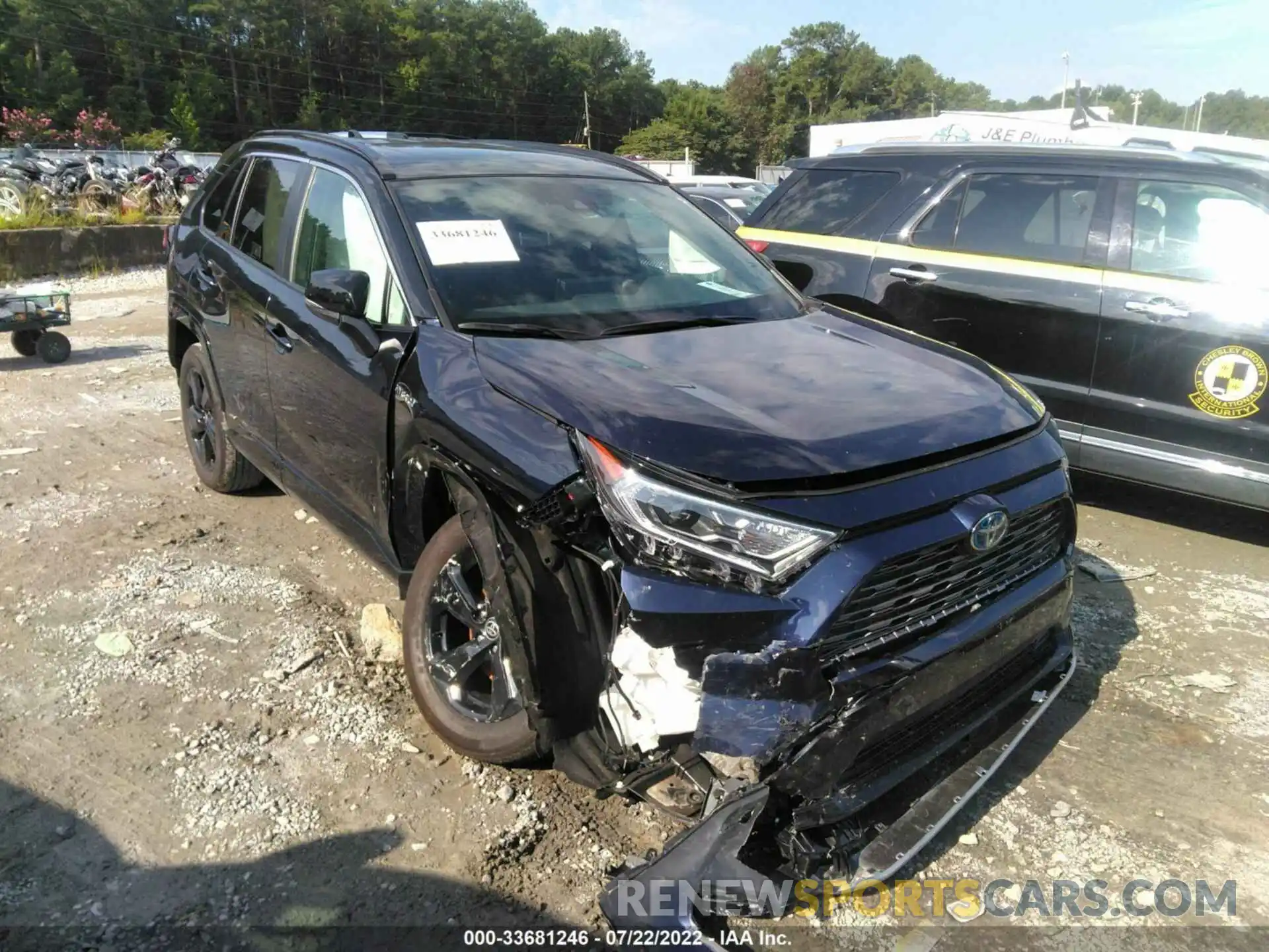 1 Photograph of a damaged car 2T3E6RFV8MW021210 TOYOTA RAV4 2021