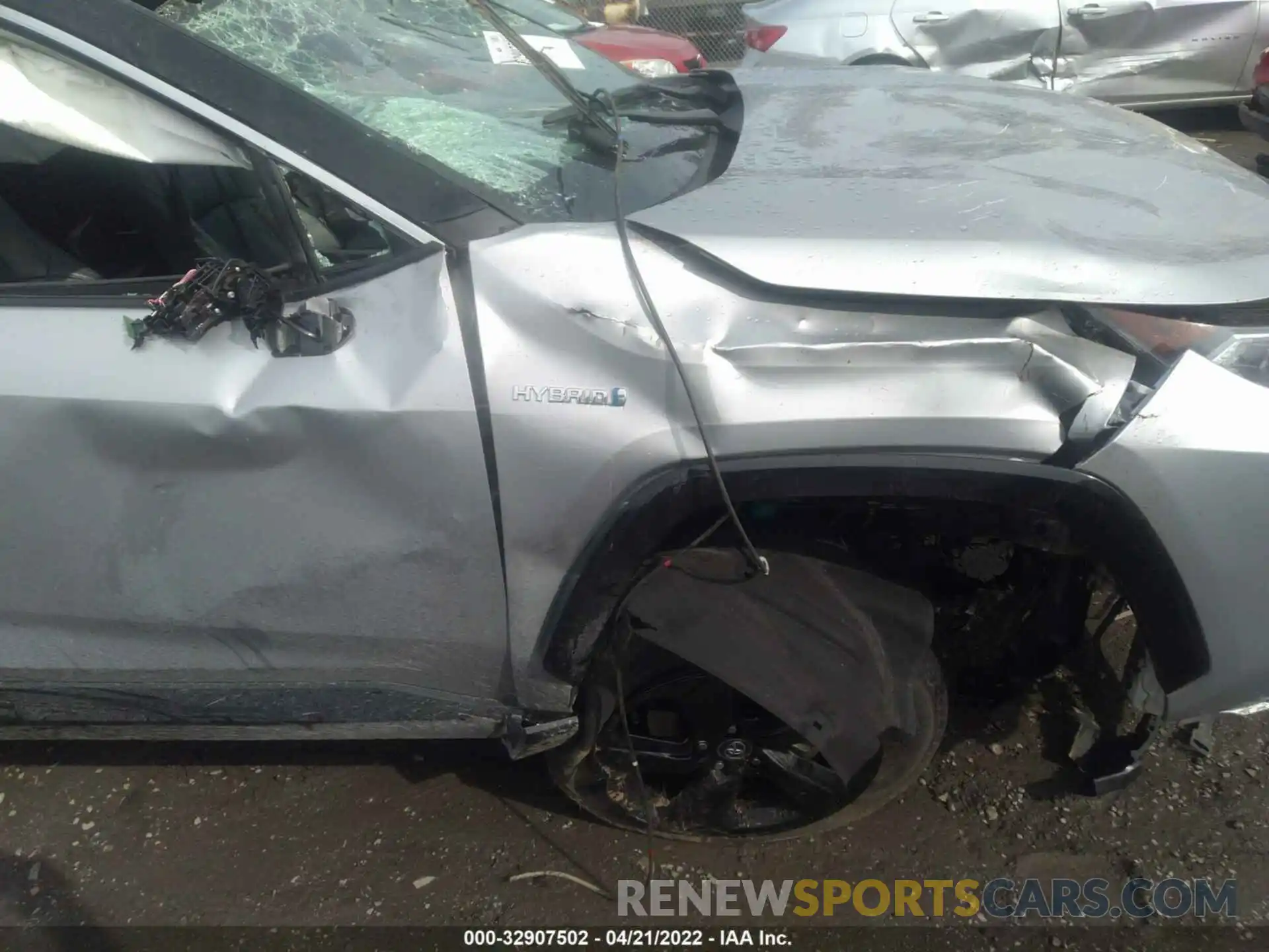 6 Photograph of a damaged car 2T3E6RFV9MW002469 TOYOTA RAV4 2021