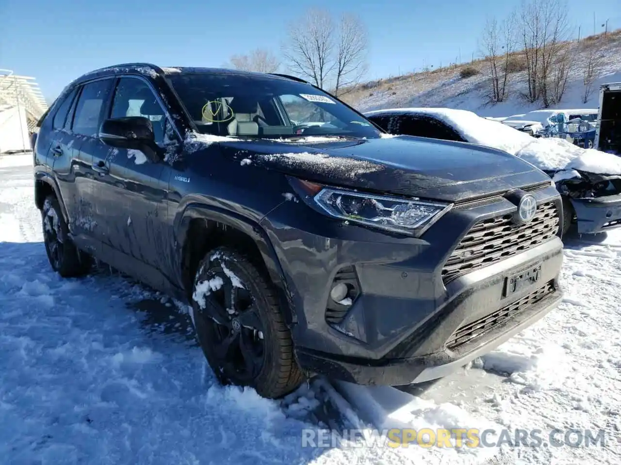 1 Photograph of a damaged car 2T3E6RFV9MW003363 TOYOTA RAV4 2021