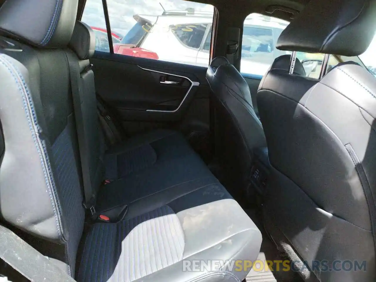 6 Фотография поврежденного автомобиля 2T3E6RFV9MW010992 TOYOTA RAV4 2021