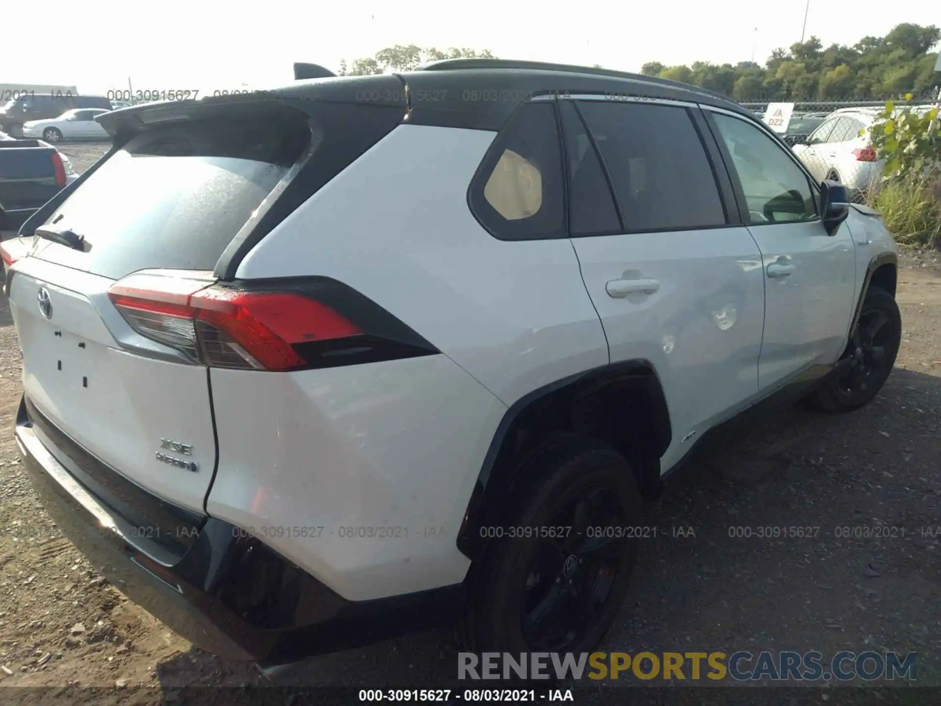 4 Photograph of a damaged car 2T3E6RFV9MW015125 TOYOTA RAV4 2021