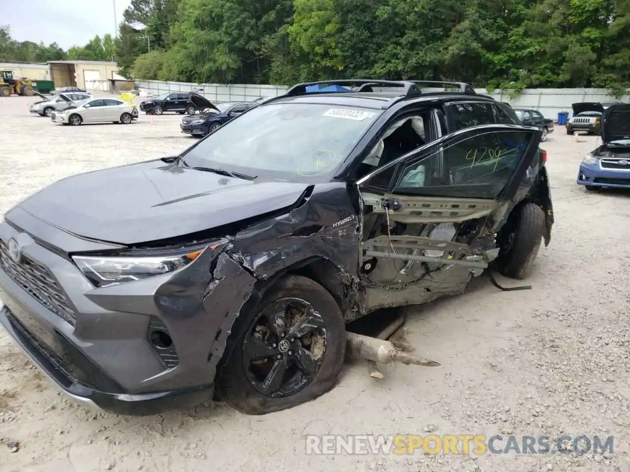 9 Photograph of a damaged car 2T3E6RFV9MW016713 TOYOTA RAV4 2021