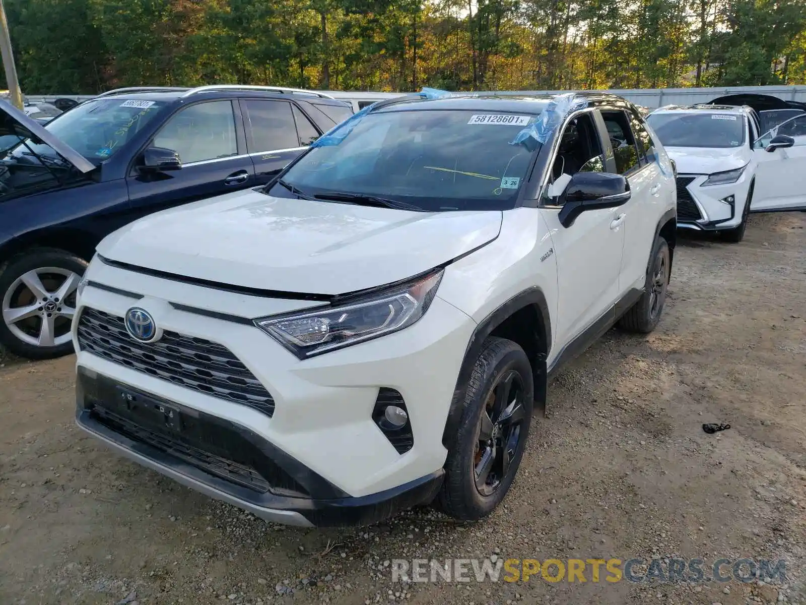 2 Photograph of a damaged car 2T3E6RFV9MW020812 TOYOTA RAV4 2021