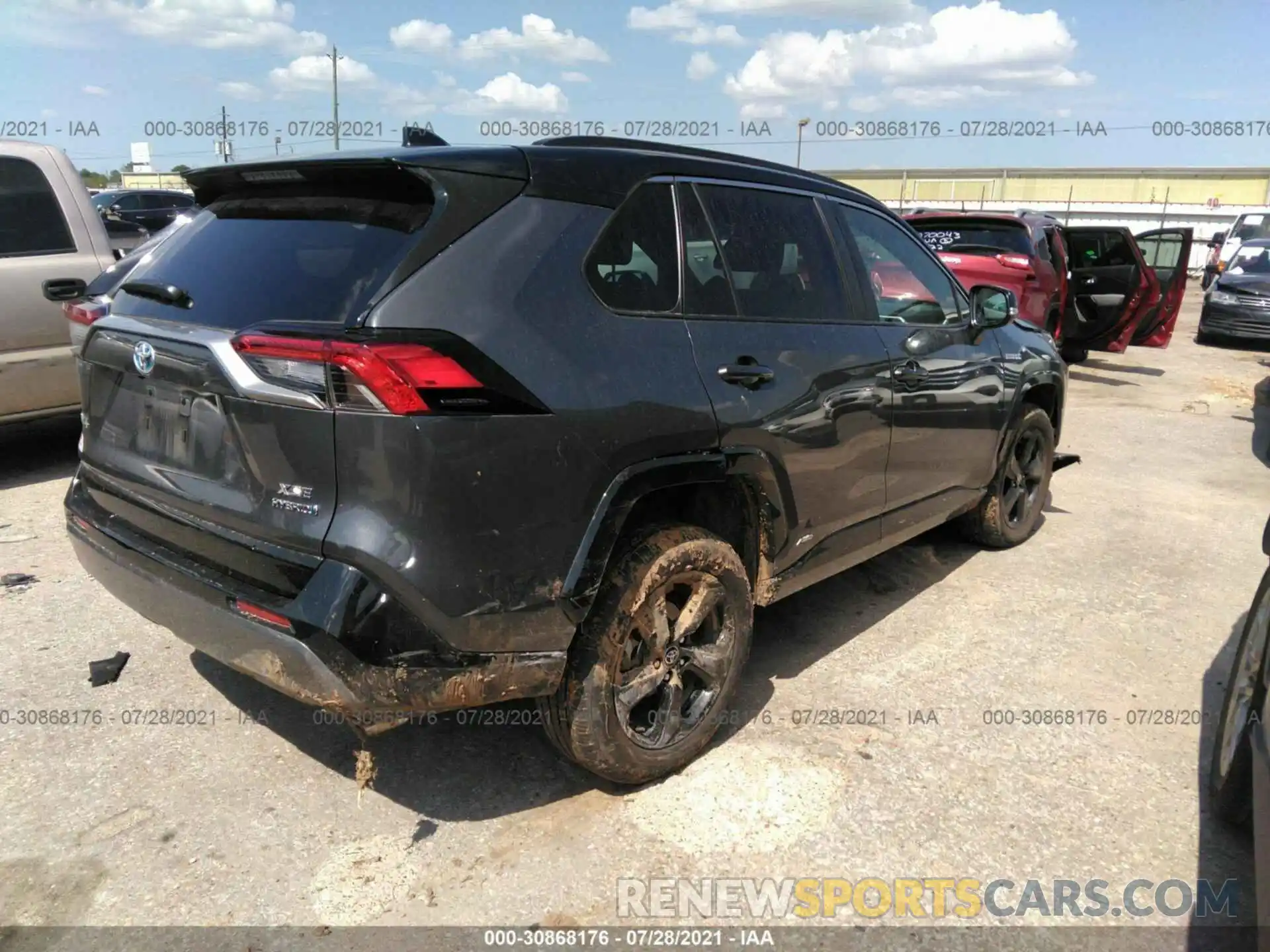 4 Photograph of a damaged car 2T3E6RFV9MW024987 TOYOTA RAV4 2021