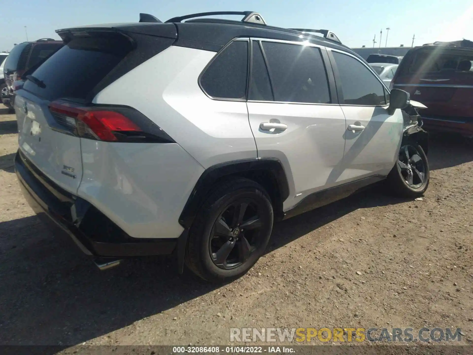 4 Photograph of a damaged car 2T3E6RFVXMW021032 TOYOTA RAV4 2021