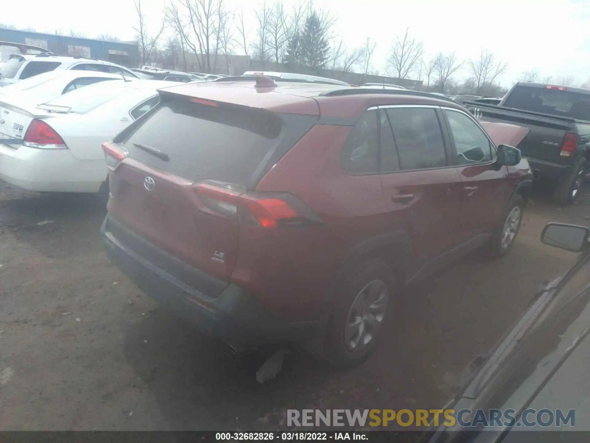 4 Photograph of a damaged car 2T3F1RFV0MC146884 TOYOTA RAV4 2021