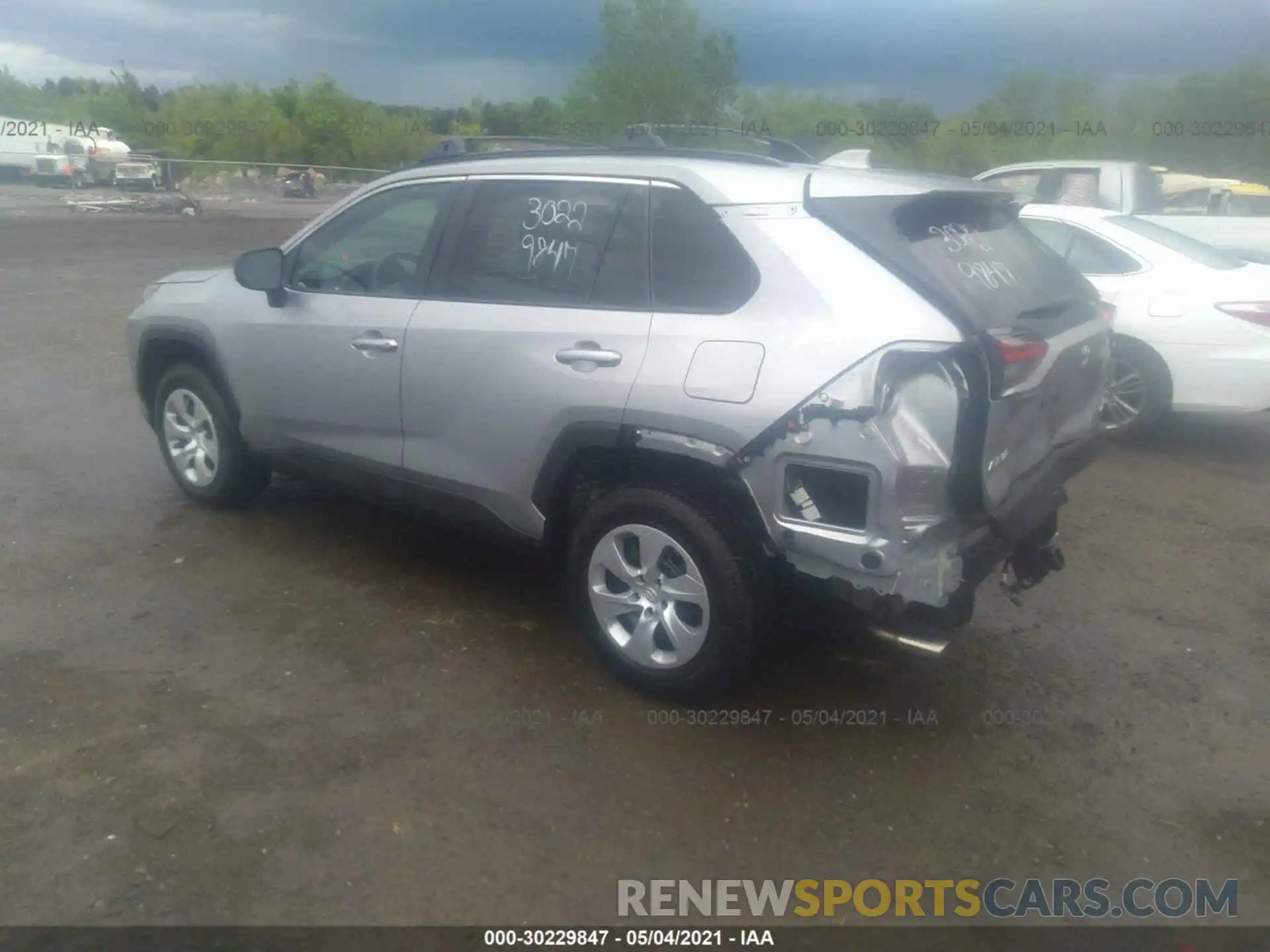 3 Photograph of a damaged car 2T3F1RFV0MC154421 TOYOTA RAV4 2021