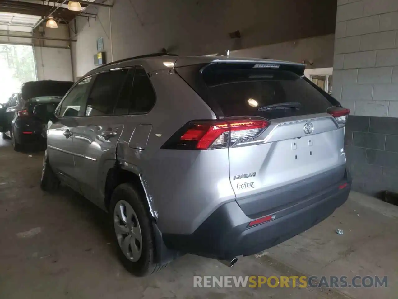 3 Photograph of a damaged car 2T3F1RFV0MC155830 TOYOTA RAV4 2021