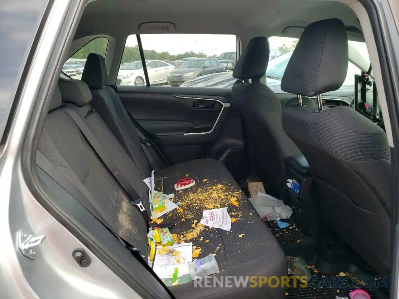 6 Photograph of a damaged car 2T3F1RFV0MC191887 TOYOTA RAV4 2021