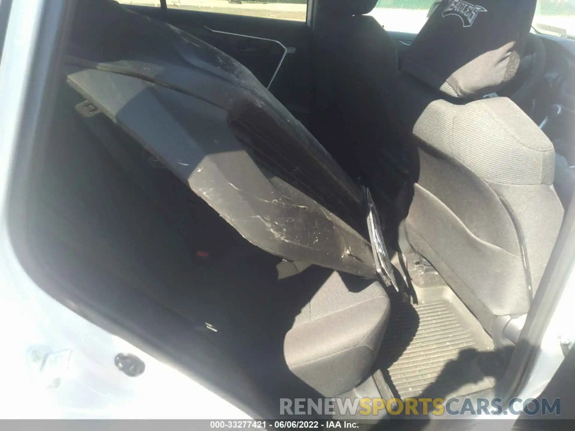 8 Photograph of a damaged car 2T3F1RFV0MC200149 TOYOTA RAV4 2021